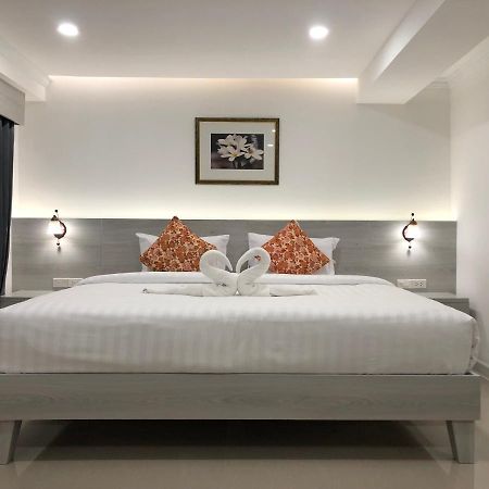 Vista Hotel Chiang Mai - Sha Extra Plus Exteriör bild