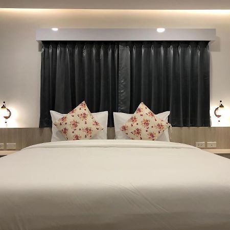 Vista Hotel Chiang Mai - Sha Extra Plus Exteriör bild
