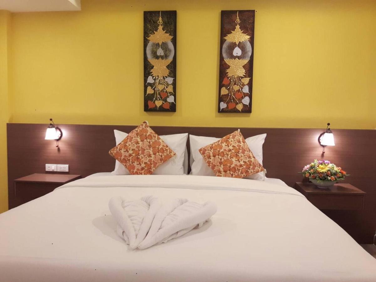 Vista Hotel Chiang Mai - Sha Extra Plus Exteriör bild