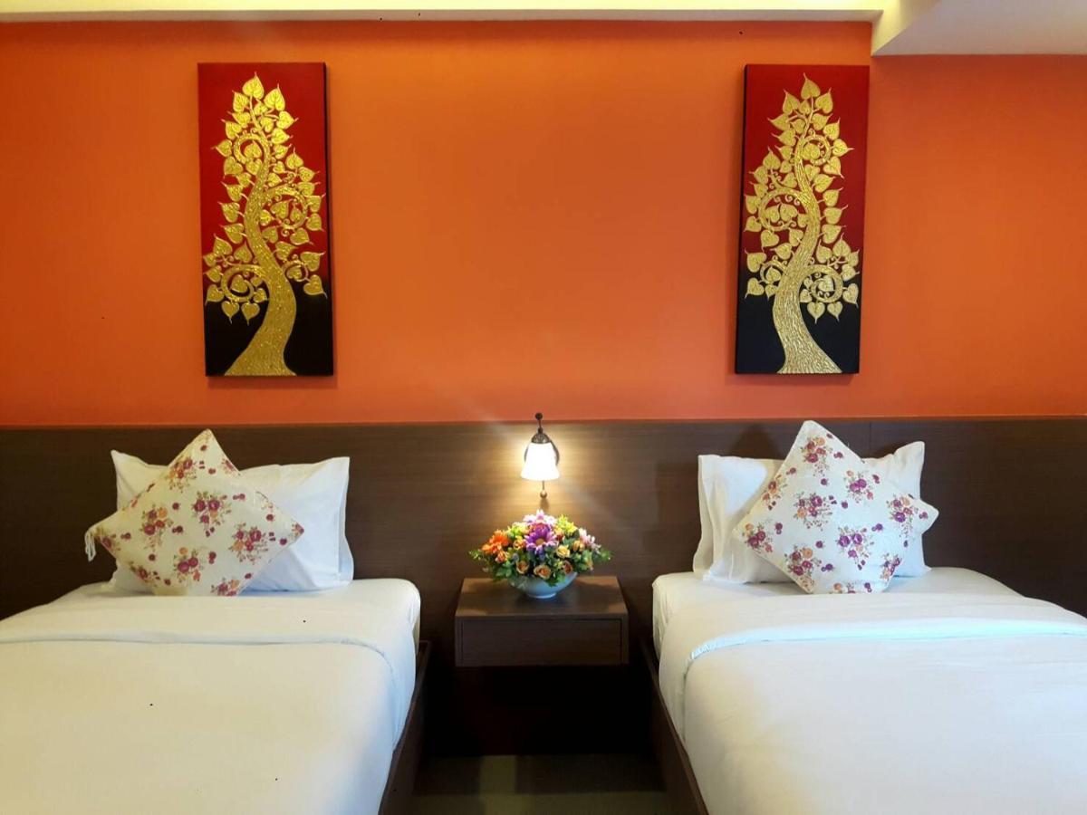 Vista Hotel Chiang Mai - Sha Extra Plus Exteriör bild