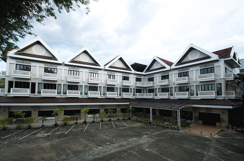 Vista Hotel Chiang Mai - Sha Extra Plus Exteriör bild