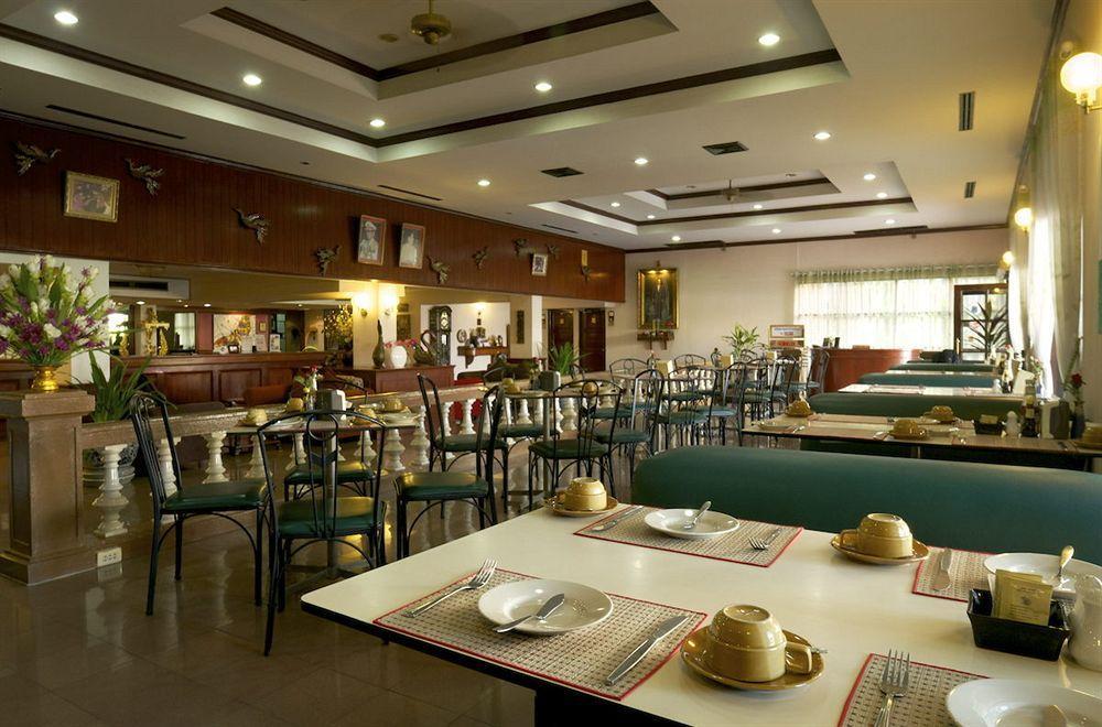 Vista Hotel Chiang Mai - Sha Extra Plus Exteriör bild