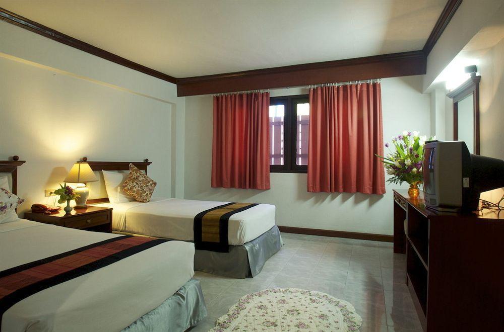 Vista Hotel Chiang Mai - Sha Extra Plus Exteriör bild